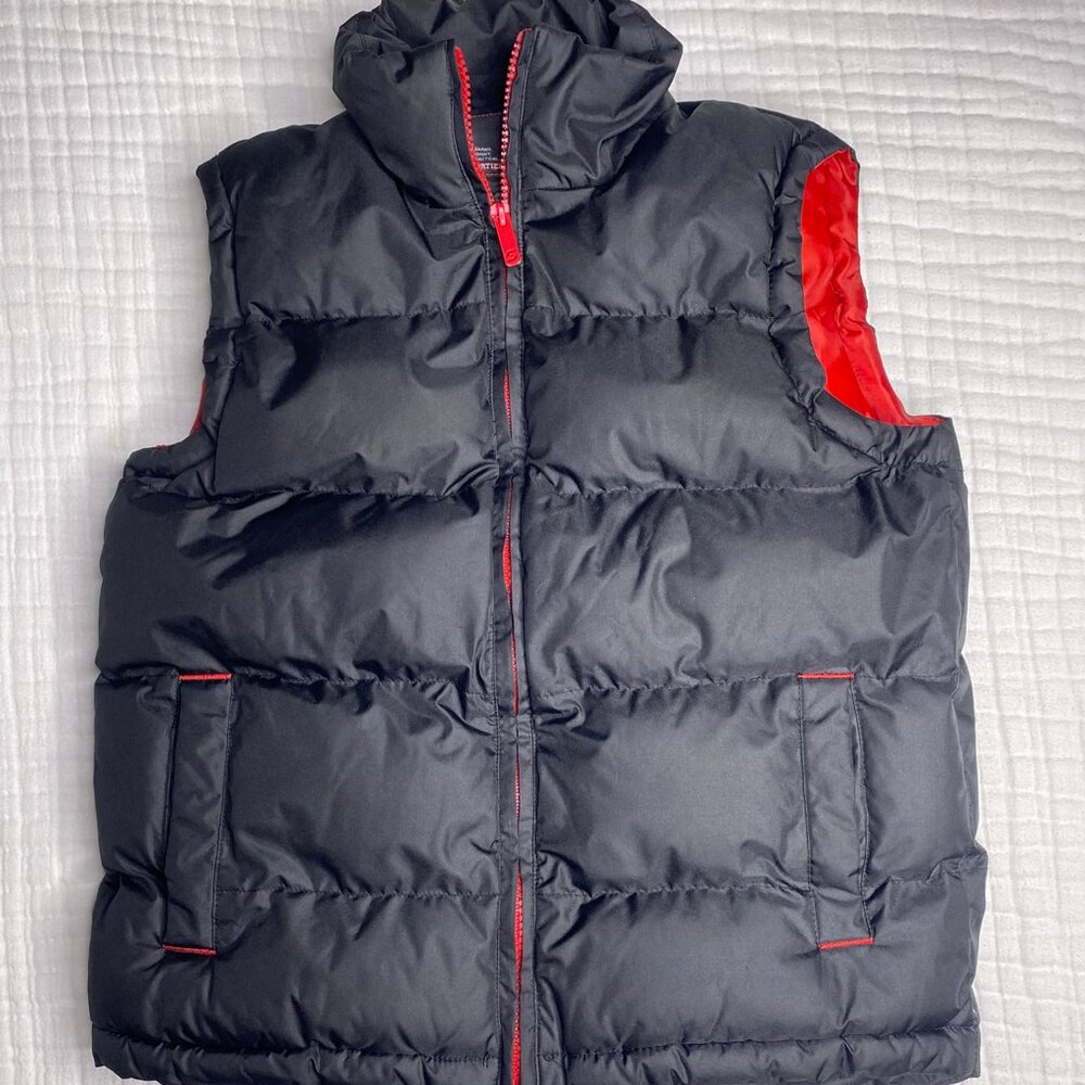 Black Puffer Vest with Red Interior S/8